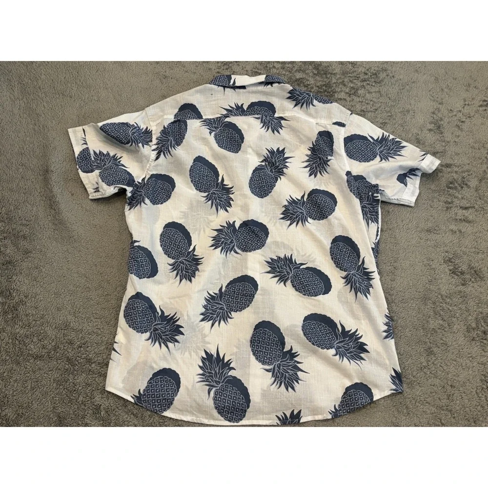 Izod Saltwater Hawaiian Shirt Mens XL White Blue Pineapple Relaxed Coastal